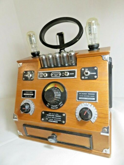 radio cassette chạy đèn Spirit of St. Louis